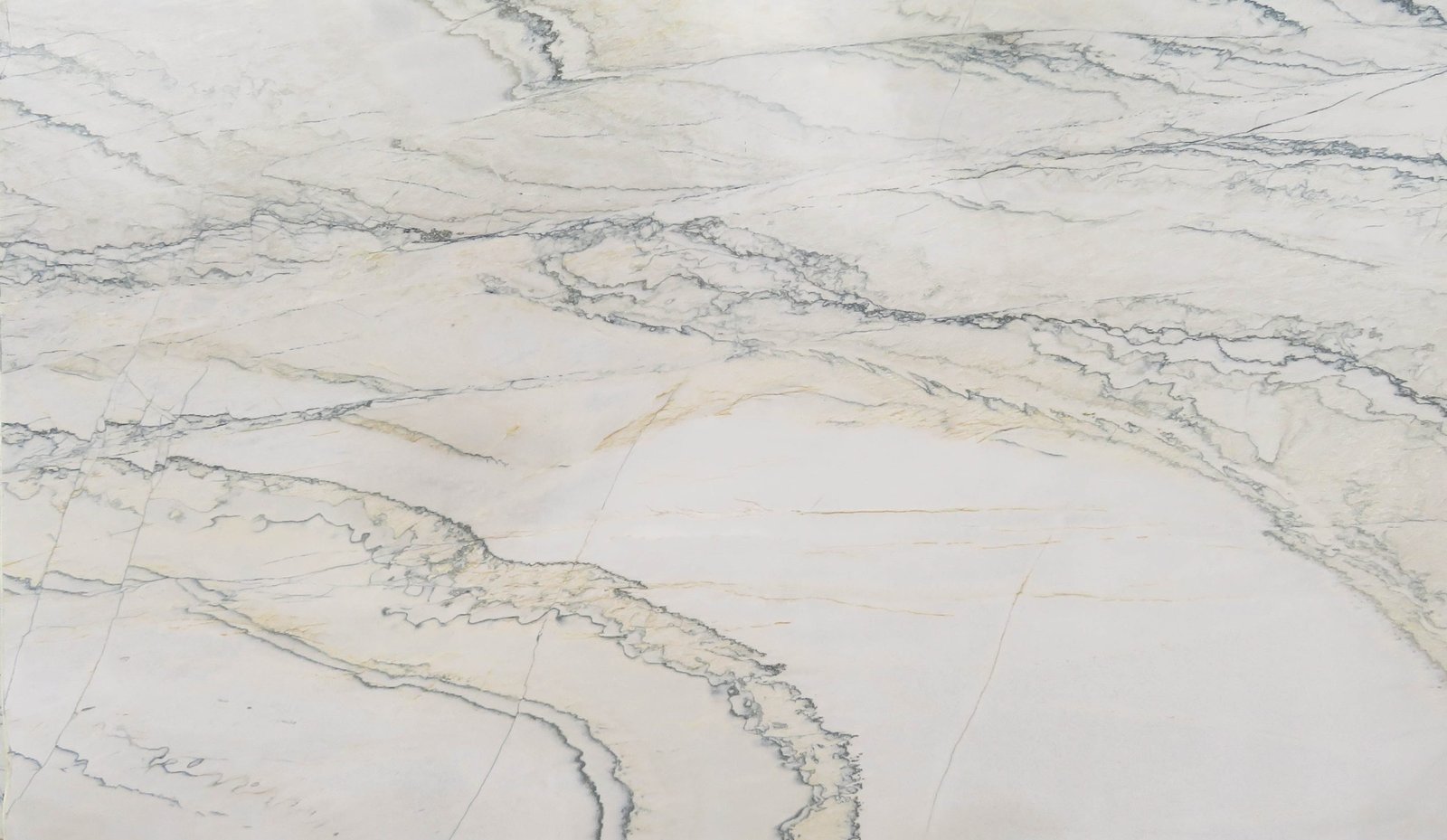 calacatta_quartzite_slab_close_up_polished_2cm-scaled